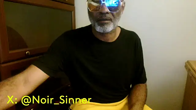 Snapshot of sinnernoir chatting on 26, 4, 2026 sinnernoir online show from 26, 4, 2026