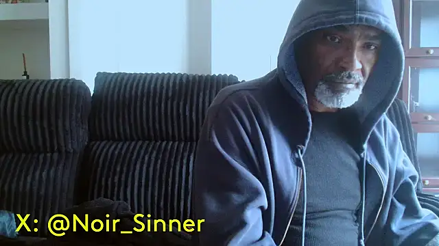Snapshot of sinnernoir chatting on 24, 5, 2026 sinnernoir online show from 24, 5, 2026