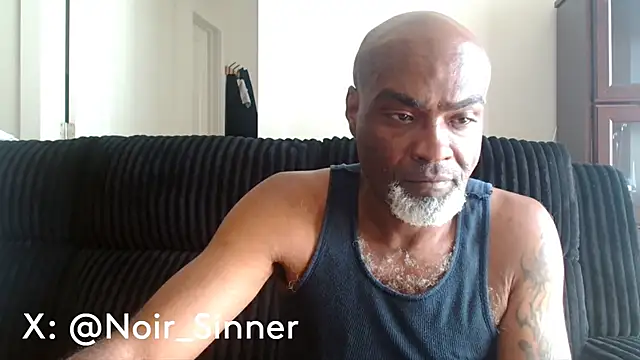 Snapshot of sinnernoir chatting on 5, 6, 2026 sinnernoir online show from 5, 6, 2026