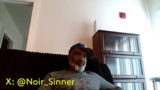 Snapshot of sinnernoir chatting on 14, 7, 2026 sinnernoir online show from 14, 7, 2026