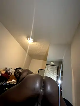 Shawtyblaque21 online show from 5, 10, 2025