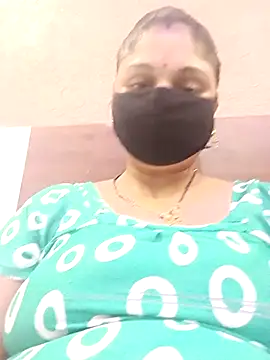 Snapshot of Cute-Aadhvita chatting on 2, 5, 2026 Cute-Aadhvita online show from 2, 5, 2026