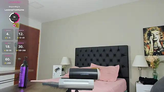 Snapshot of Robin_Rief chatting on 12, 1, 2025 Robin Rief online show from 12, 1, 2025