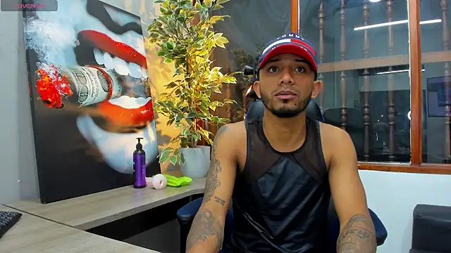 Snapshot of Robin_Rief chatting on 18, 1, 2025 Robin Rief online show from 18, 1, 2025