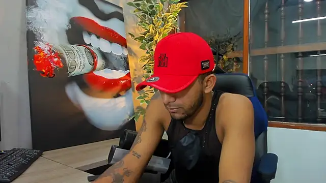 Snapshot of Robin_Rief chatting on 21, 1, 2025 Robin Rief online show from 21, 1, 2025