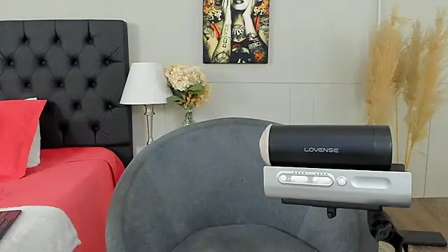 Snapshot of Robin_Rief chatting on 21, 3, 2025 Robin Rief online show from 21, 3, 2025