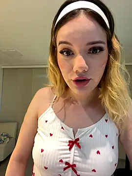 Snapshot of NicoleCut chatting on 26, 10, 2025 NicoleCut online show from 26, 10, 2025