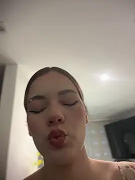 NicoleCut online show from 6, 6, 2026