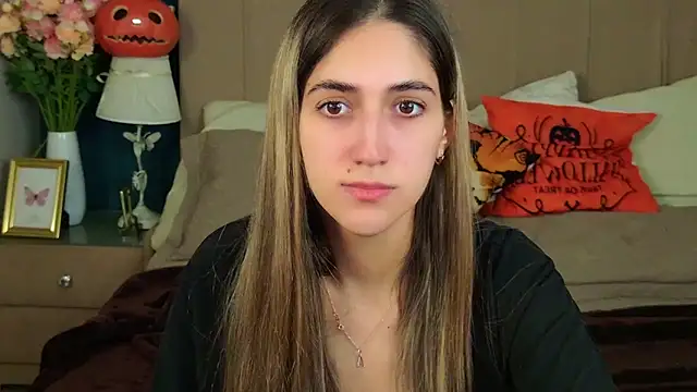 Teresa Stane online show from 4, 11, 2025