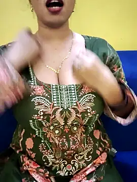 Haniya-143 online show from 2, 10, 2025