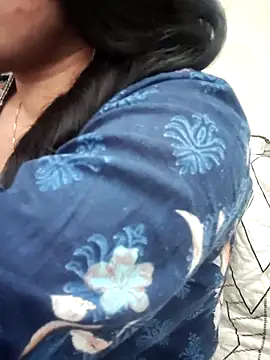 Snapshot of Haniya-143 chatting on 26, 2, 2026 Haniya-143 online show from 26, 2, 2026