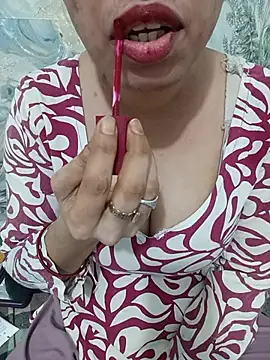 Snapshot of Haniya-143 chatting on 6, 7, 2026 Haniya-143 online show from 6, 7, 2026