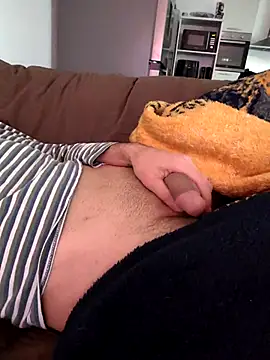 Snapshot of ariel-rick chatting on 25, 10, 2025 ariel-rick online show from 25, 10, 2025