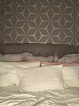 Charlotte-Urban online show from 1, 3, 2025