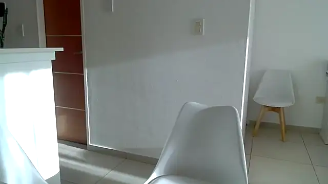 Snapshot of CabledHeredity chatting on 28, 10, 2025 CabledHeredity online show from 28, 10, 2025