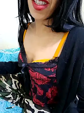 Snapshot of Linda-53 chatting on 15, 1, 2025 Linda-53 online show from 15, 1, 2025