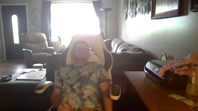 Snapshot of Bigdickbeebandit chatting on 20, 7, 2026 Bigdickbeebandit online show from 20, 7, 2026