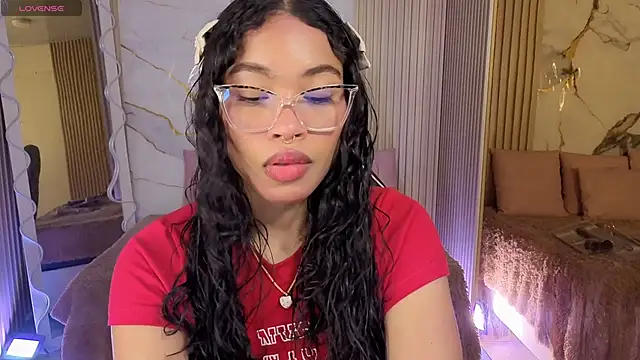 Snapshot of penelope_tay1 chatting on 18, 4, 2026 penelope tay1 online show from 18, 4, 2026