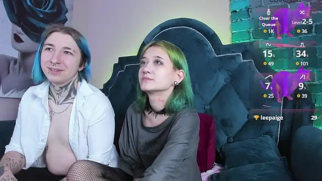 Snapshot of Milten-Trish chatting on 4, 2, 2025 Milten-Trish online show from 4, 2, 2025