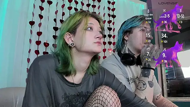 Snapshot of Milten-Trish chatting on 13, 3, 2025 Milten-Trish online show from 13, 3, 2025