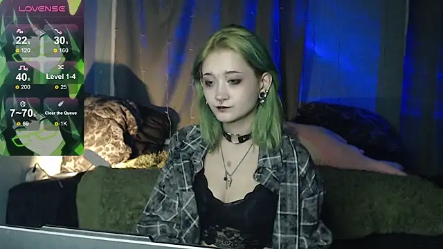 Snapshot of Milten-Trish chatting on 12, 1, 2026 Milten-Trish online show from 12, 1, 2026