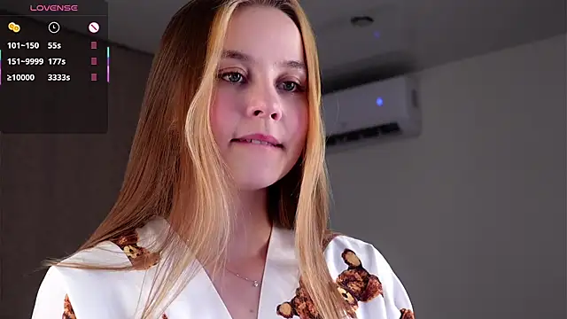 Snapshot of FalineDowlen chatting on 11, 2, 2025 FalineDowlen online show from 11, 2, 2025