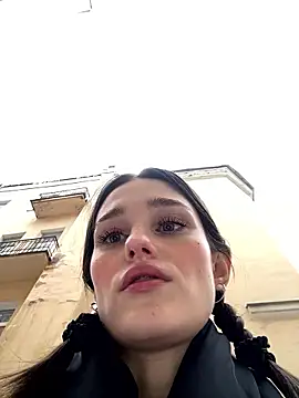 Mia Mia M online show from 27, 2, 2026