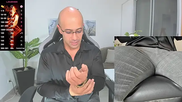 Snapshot of ryan_master_ chatting on 2, 1, 2025 ryan master online show from 2, 1, 2025