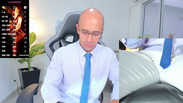 Snapshot of ryan_master_ chatting on 4, 1, 2025 ryan master online show from 4, 1, 2025