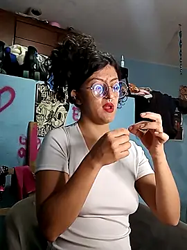 Snapshot of LoveElectra chatting on 13, 9, 2025 LoveElectra online show from 13, 9, 2025