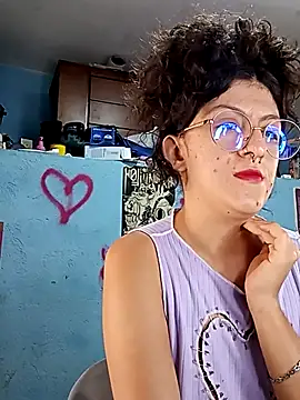 Snapshot of LoveElectra chatting on 10, 11, 2025 LoveElectra online show from 10, 11, 2025