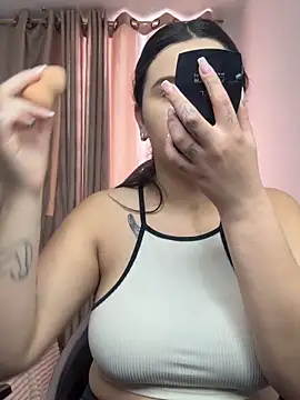 SaraBraun  online show from 27, 10, 2025