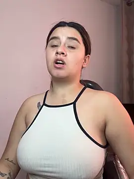 SaraBraun  online show from 20, 12, 2025