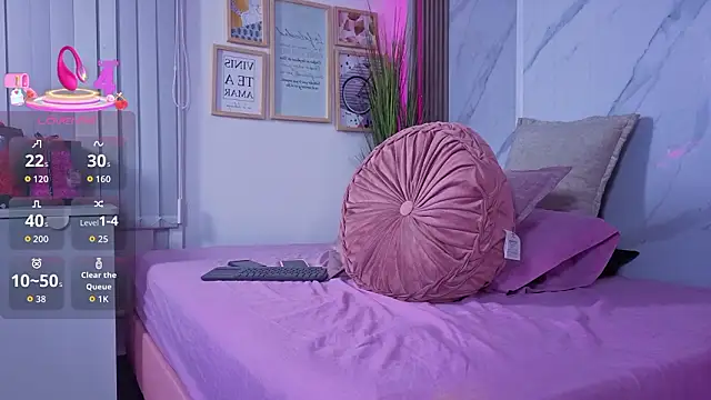 Chlooee   online show from 28, 3, 2026