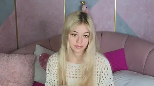 STELLA RICH online show from 4, 2, 2025