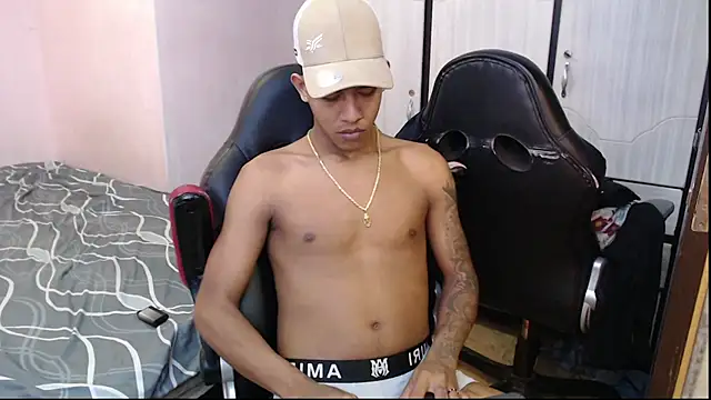 Snapshot of mr_stiven_ chatting on 2, 2, 2025 mr stiven  online show from 2, 2, 2025