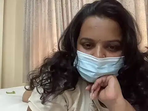 Snapshot of Oeshi chatting on 3, 7, 2026 Oeshi online show from 3, 7, 2026