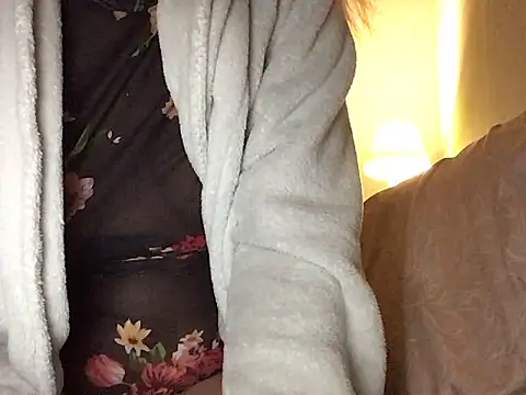 Snapshot of Cally-n chatting on 17, 2, 2025 Cally-n online show from 17, 2, 2025