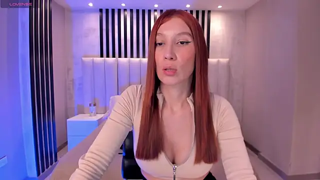 MiaFarrell  online show from 8, 1, 2026