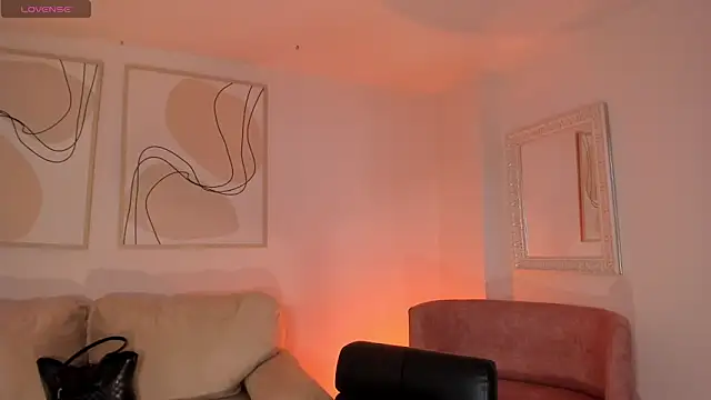 MiaFarrell  online show from 14, 3, 2026