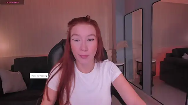 Snapshot of MiaFarrell_ chatting on 25, 4, 2026 MiaFarrell online show from 25, 4, 2026