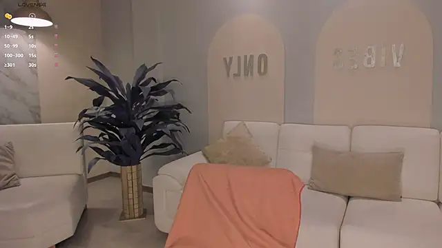 Snapshot of IsabelBornner chatting on 4, 3, 2026 IsabelBornner online show from 4, 3, 2026