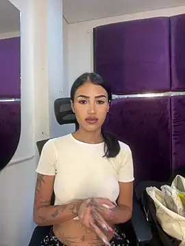 Snapshot of Cassie_howard_ chatting on 18, 2, 2025 Cassie howard online show from 18, 2, 2025