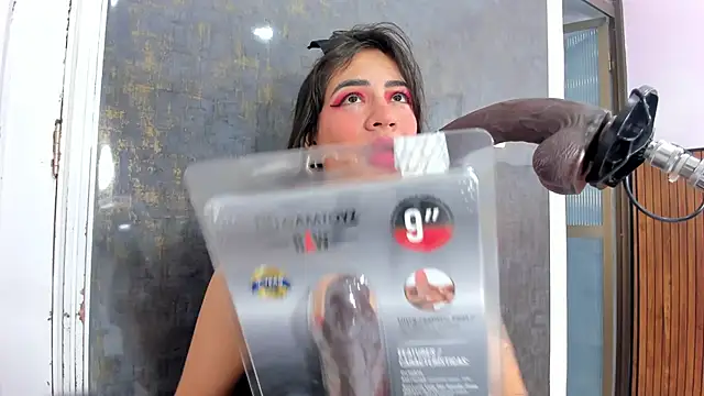 violett collins  online show from 28, 10, 2025