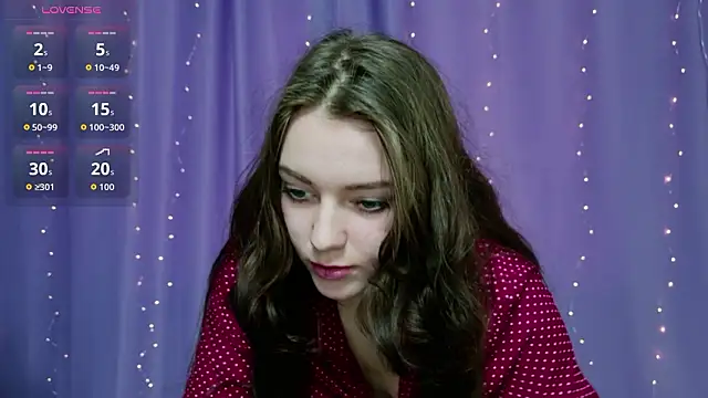 Lana  Cute  online show from 6, 3, 2026