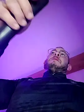 jourdinio13 online show from 4, 3, 2025