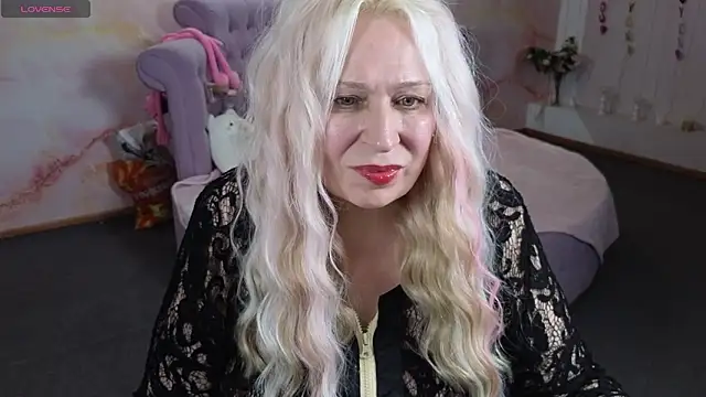 Snapshot of Penelope_Pinky chatting on 28, 5, 2026 Penelope Pinky online show from 28, 5, 2026