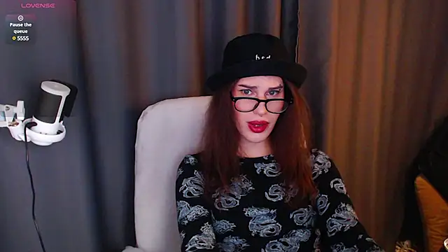 Cassie Bae online show from 2, 3, 2025