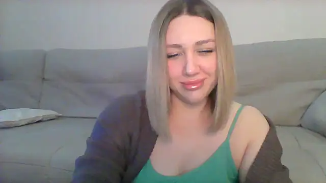 VickyLove047 online show from 8, 3, 2025