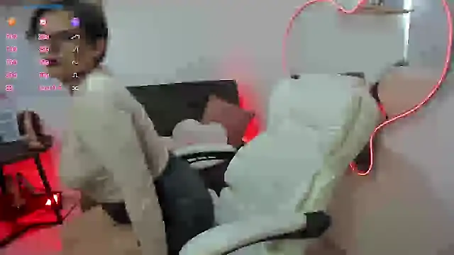 Adeellee  online show from 26, 1, 2025